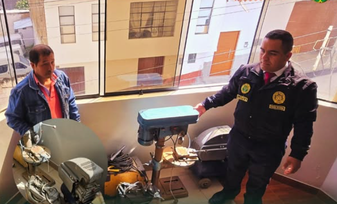 POLICÍA DE ANDAHUAYLAS RECUPERA HERRAMIENTAS ROBADAS Y LAS ENTREGA A SU PROPIETARIO